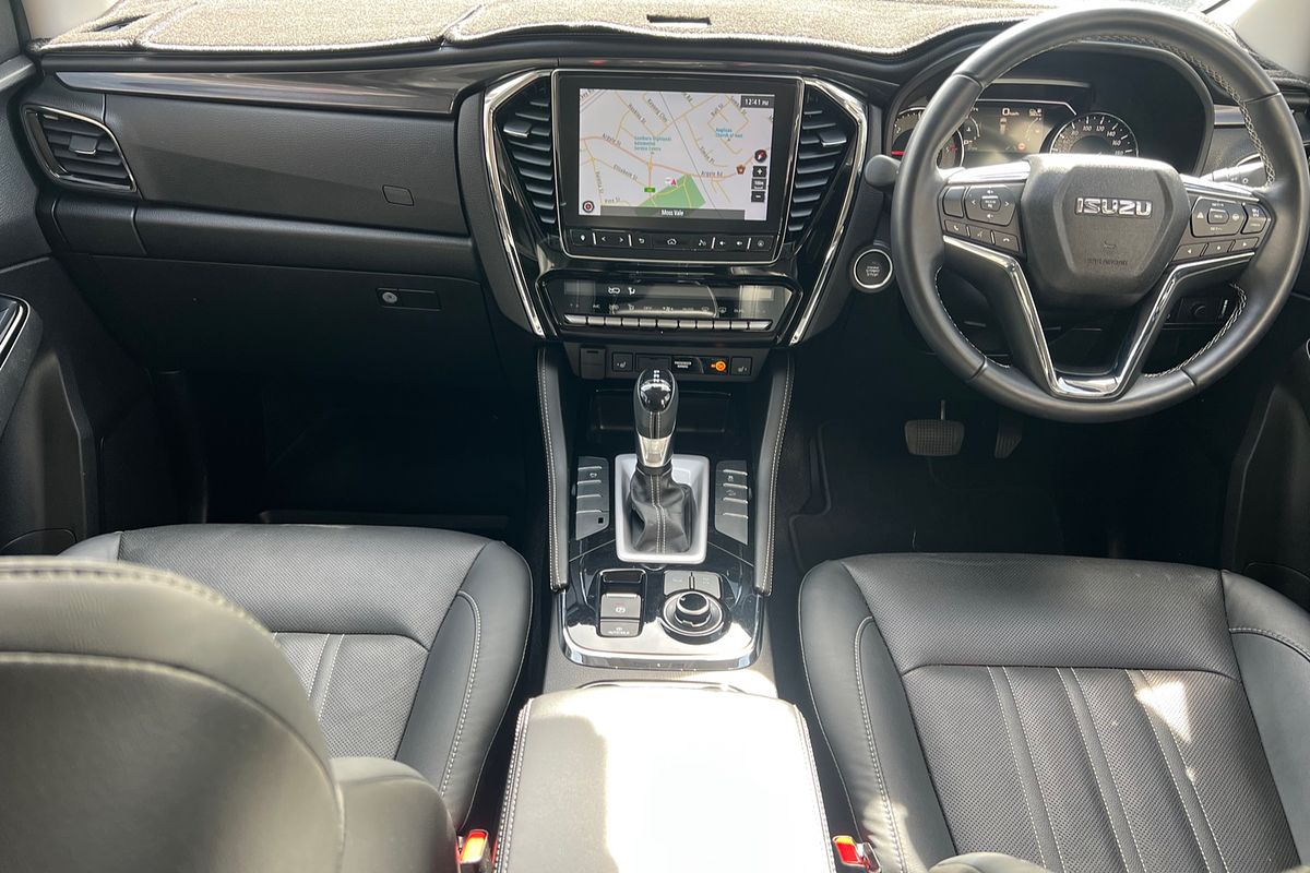 2024 Isuzu MU-X LS-T