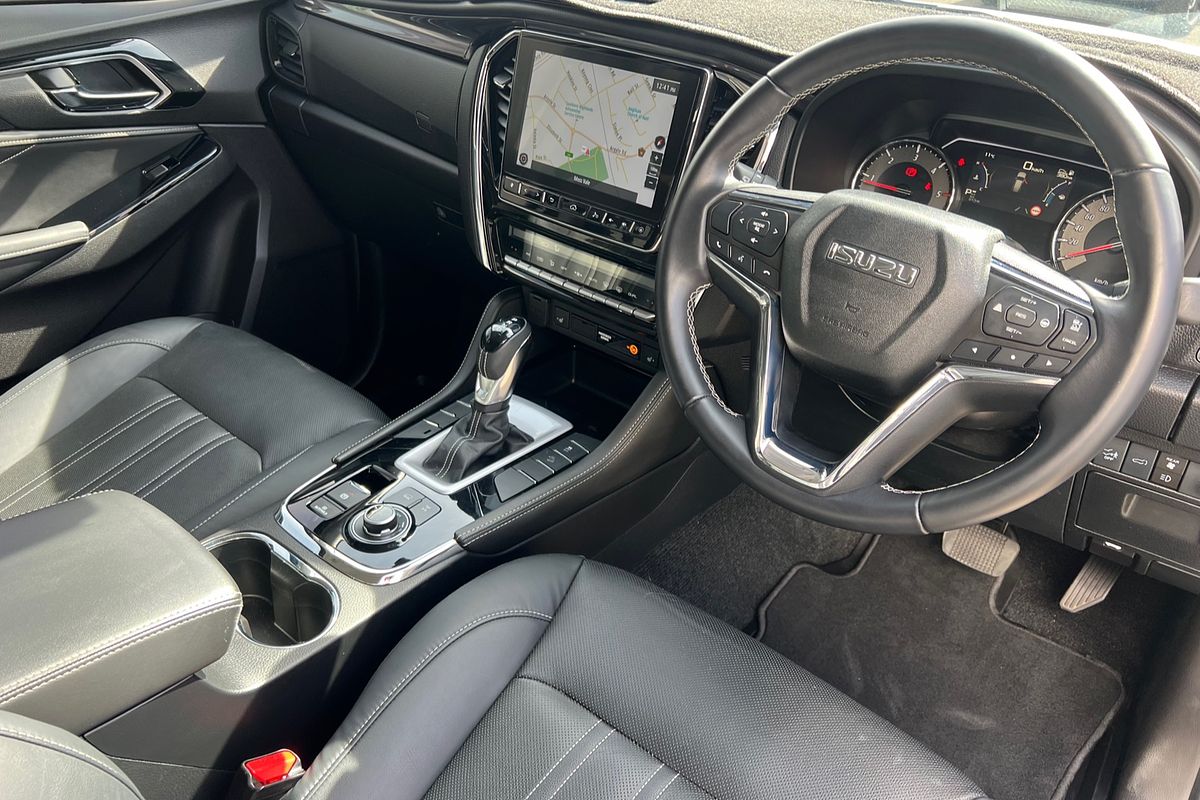 2024 Isuzu MU-X LS-T