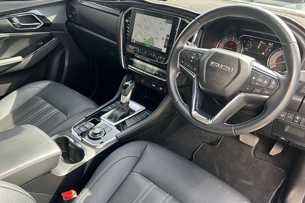 2024 Isuzu MU-X LS-T