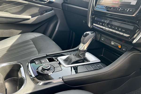 2024 Isuzu MU-X LS-T