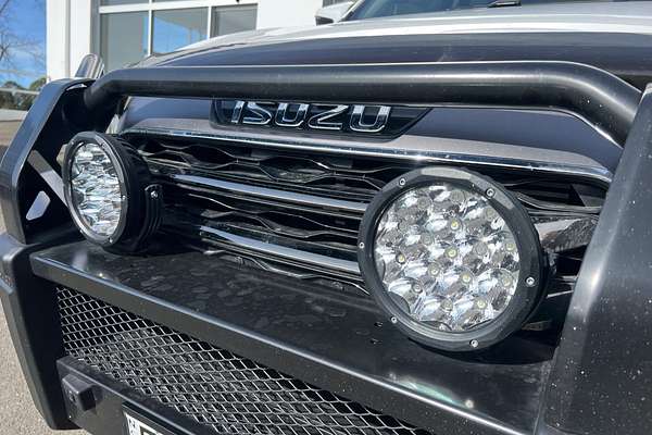 2024 Isuzu MU-X LS-T