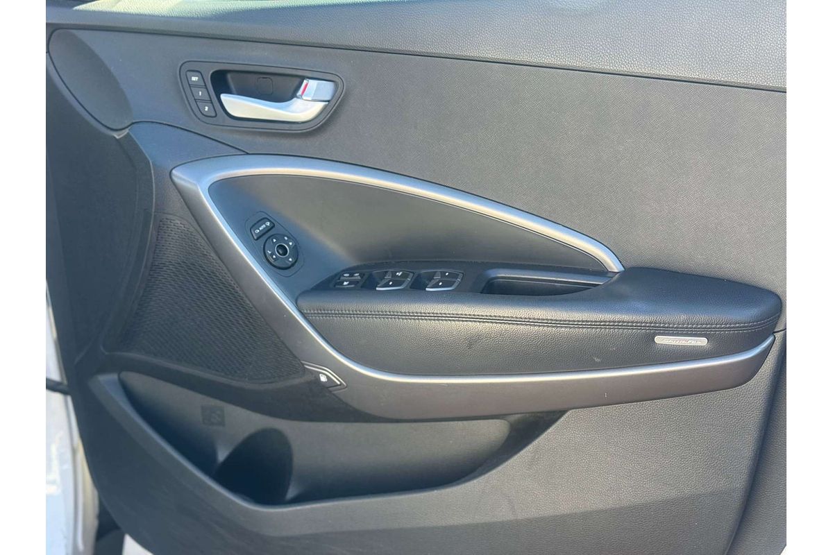 2013 Hyundai Santa Fe Highlander DM