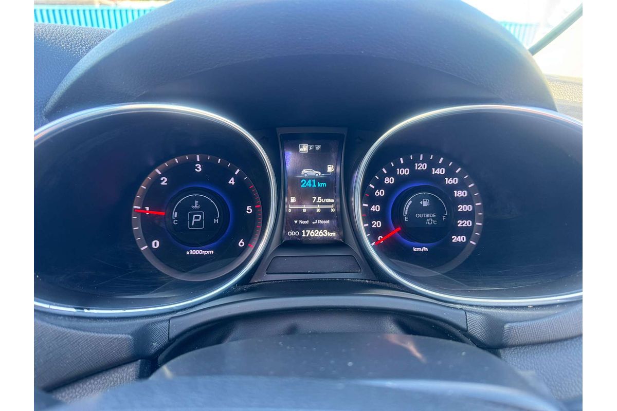 2013 Hyundai Santa Fe Highlander DM