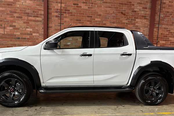2025 Isuzu D-MAX X-TERRAIN 4X4