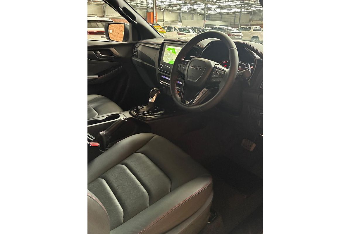 2025 Isuzu D-MAX X-TERRAIN 4X4