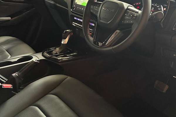 2025 Isuzu D-MAX X-TERRAIN 4X4