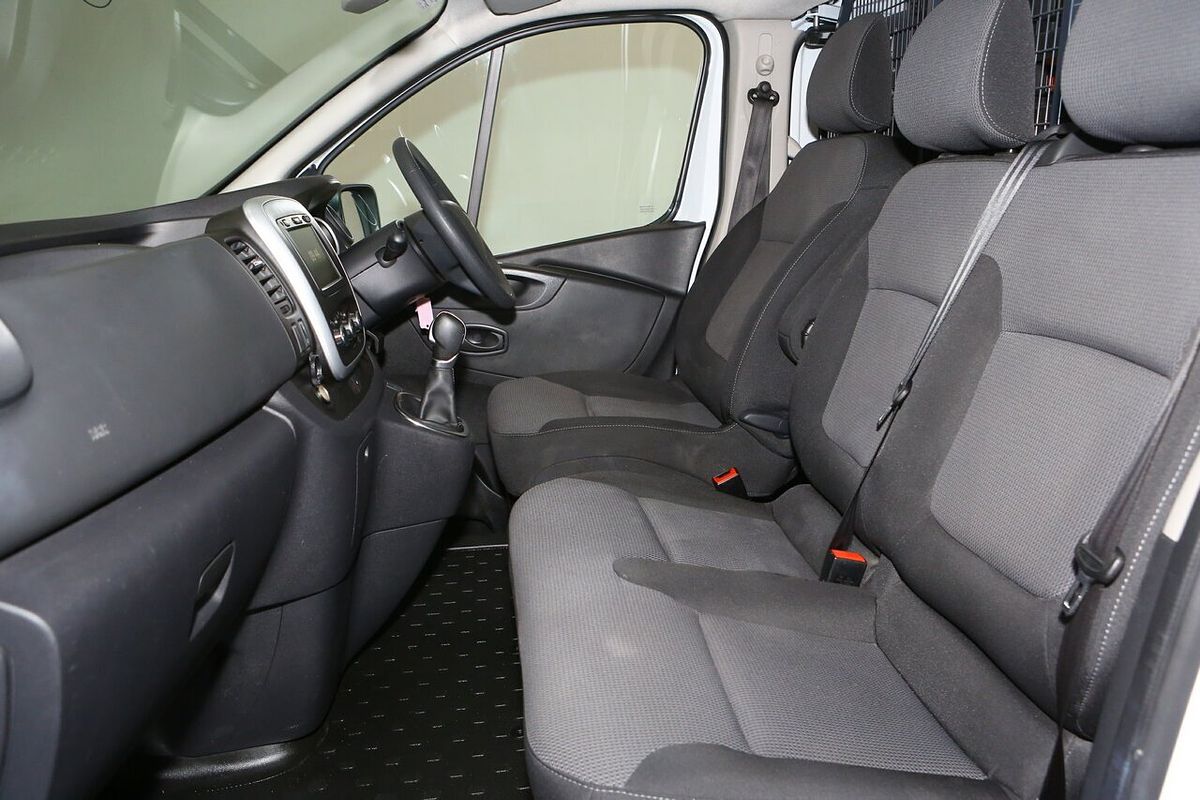 2021 Mitsubishi Express GLX SN SWB