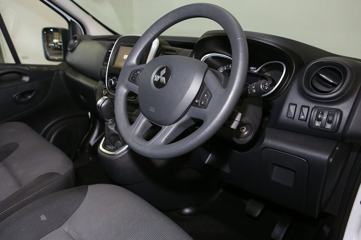 2021 Mitsubishi Express GLX SN SWB