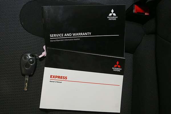 2021 Mitsubishi Express GLX SN SWB