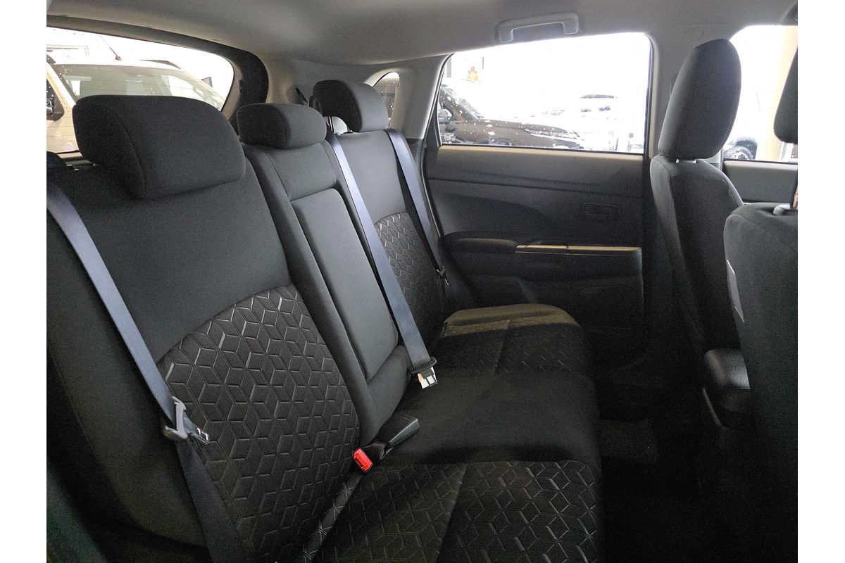2024 Mitsubishi ASX ES XD