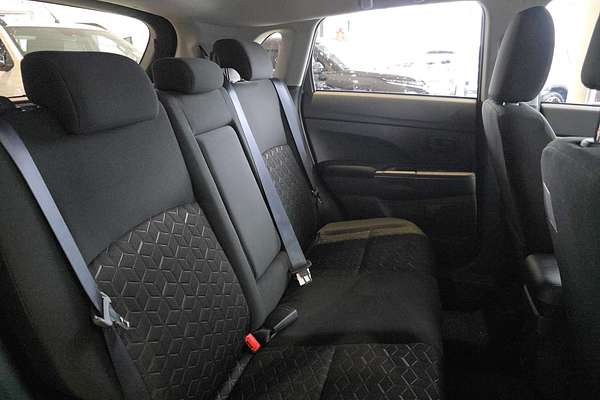 2024 Mitsubishi ASX ES XD