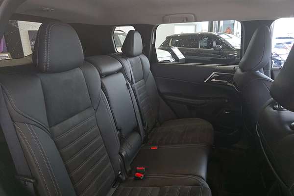 2025 Mitsubishi Outlander Aspire ZM