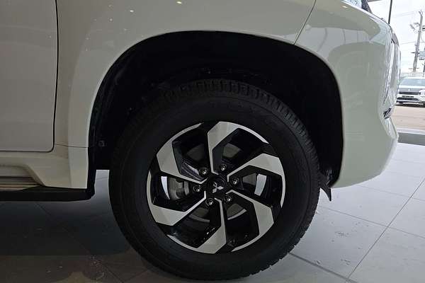 2025 Mitsubishi Pajero Sport Exceed QG