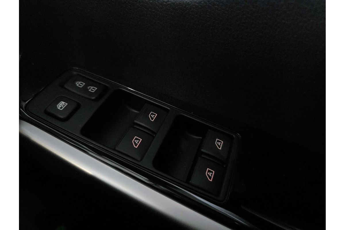 2025 Mitsubishi Pajero Sport Exceed QG