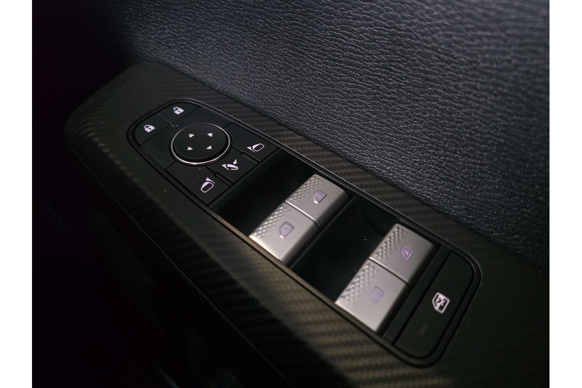 2024 Mitsubishi Outlander LS ZM