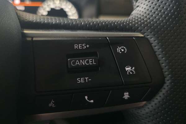 2024 Mitsubishi Outlander LS ZM