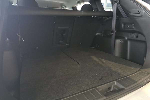2024 Mitsubishi Outlander LS ZM