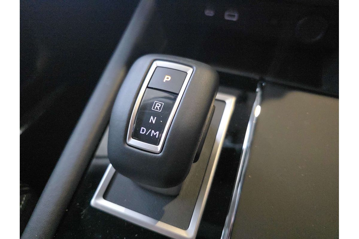 2024 Mitsubishi Outlander LS ZM