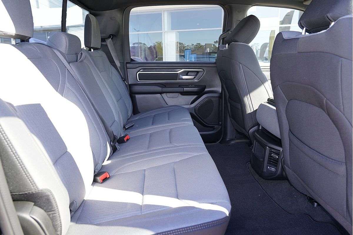 2023 RAM 1500 Big Horn DT 4X4 LWB