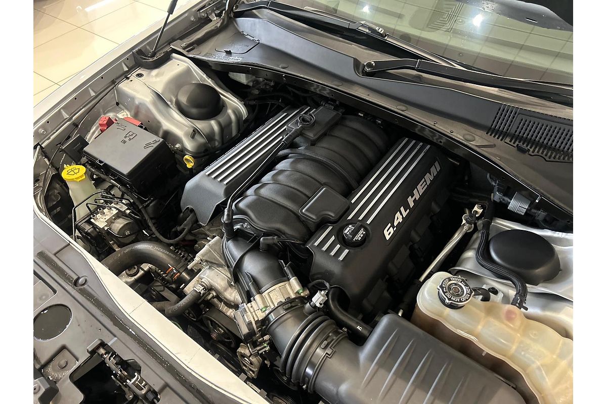 2021 Chrysler 300 SRT Core LX