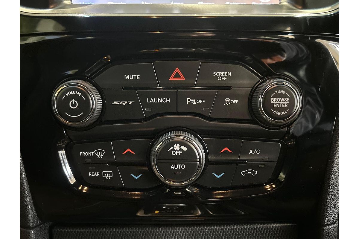 2021 Chrysler 300 SRT Core LX