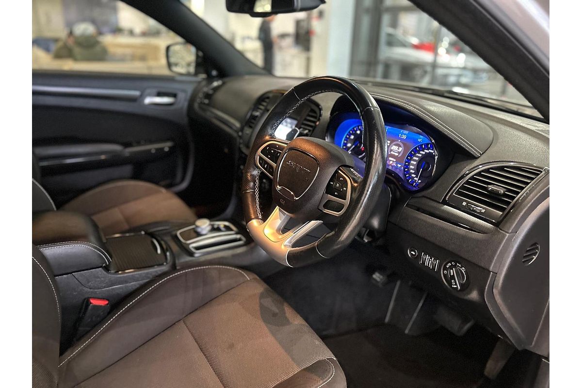 2021 Chrysler 300 SRT Core LX