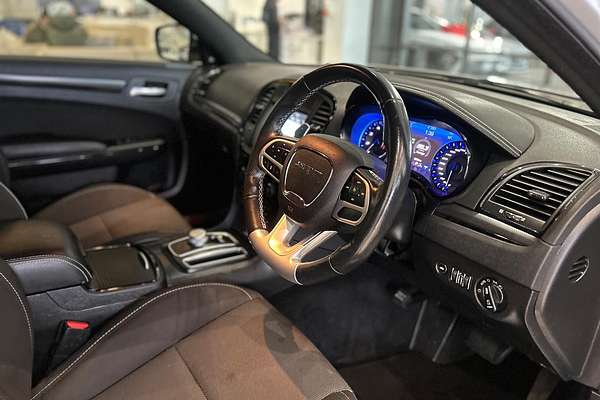2021 Chrysler 300 SRT Core LX