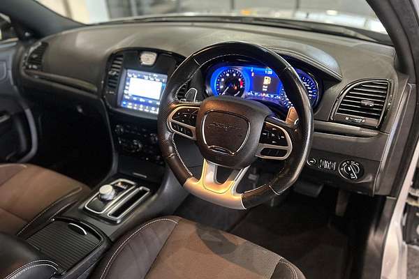 2021 Chrysler 300 SRT Core LX