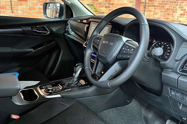 2025 Isuzu MU-X LS-U