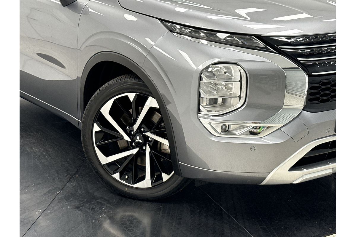 2023 Mitsubishi Outlander Exceed ZM
