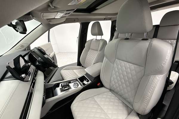 2023 Mitsubishi Outlander Exceed ZM
