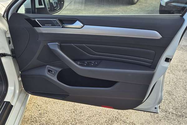 2021 Volkswagen Passat 206TSI R-Line B8