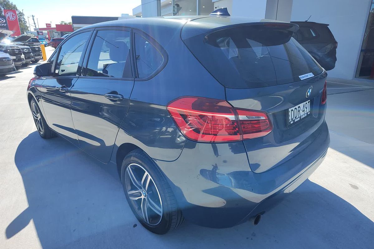 2014 BMW 2 Series 218d Sport Line F45