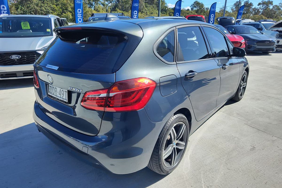 2014 BMW 2 Series 218d Sport Line F45