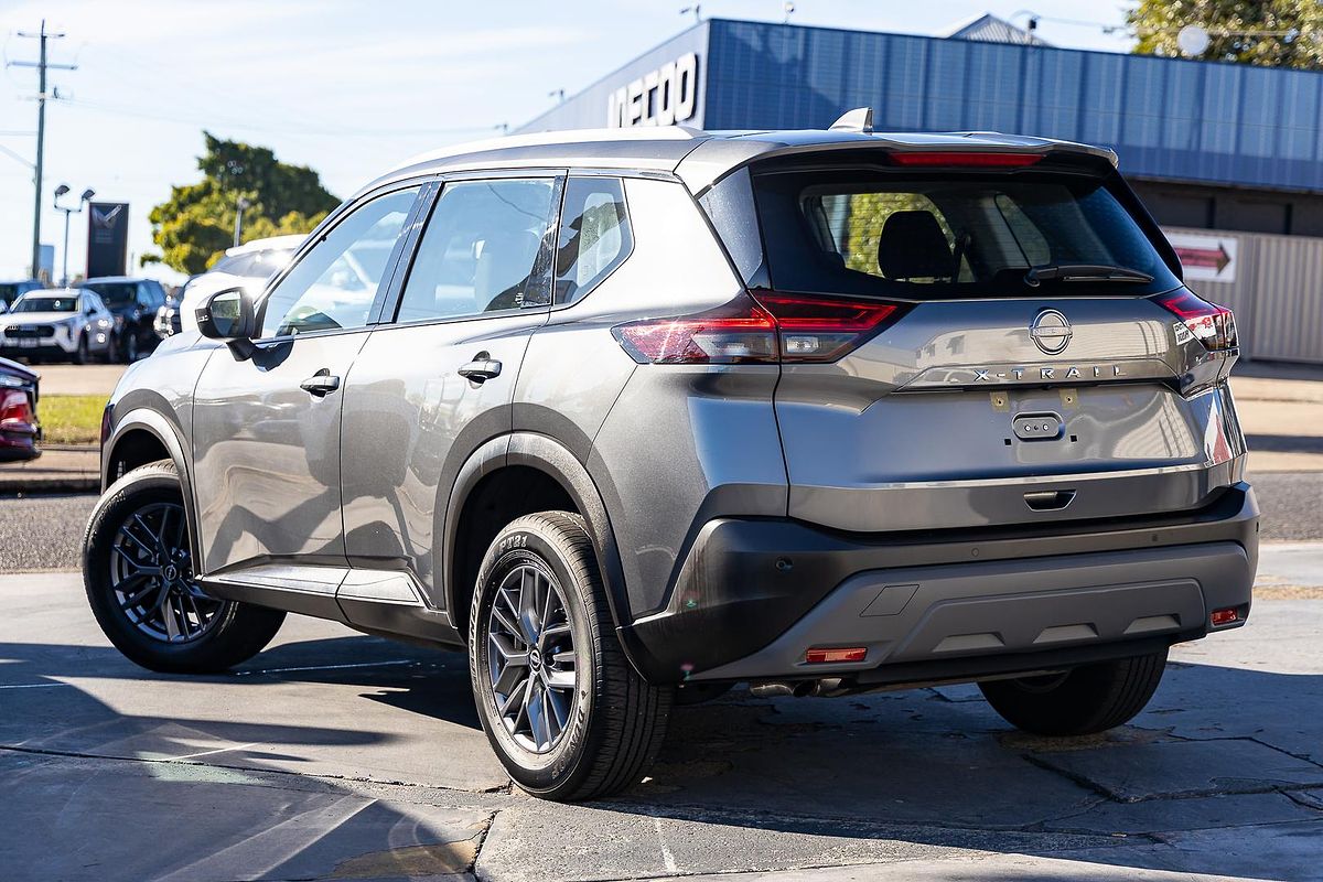 2024 Nissan X-TRAIL ST T33