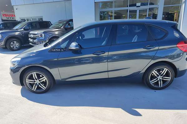 2014 BMW 2 Series 218d Sport Line F45