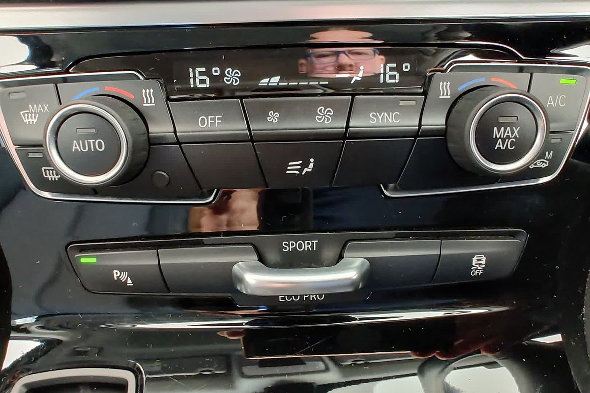 2014 BMW 2 Series 218d Sport Line F45