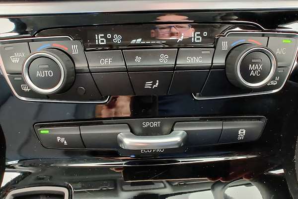 2014 BMW 2 Series 218d Sport Line F45