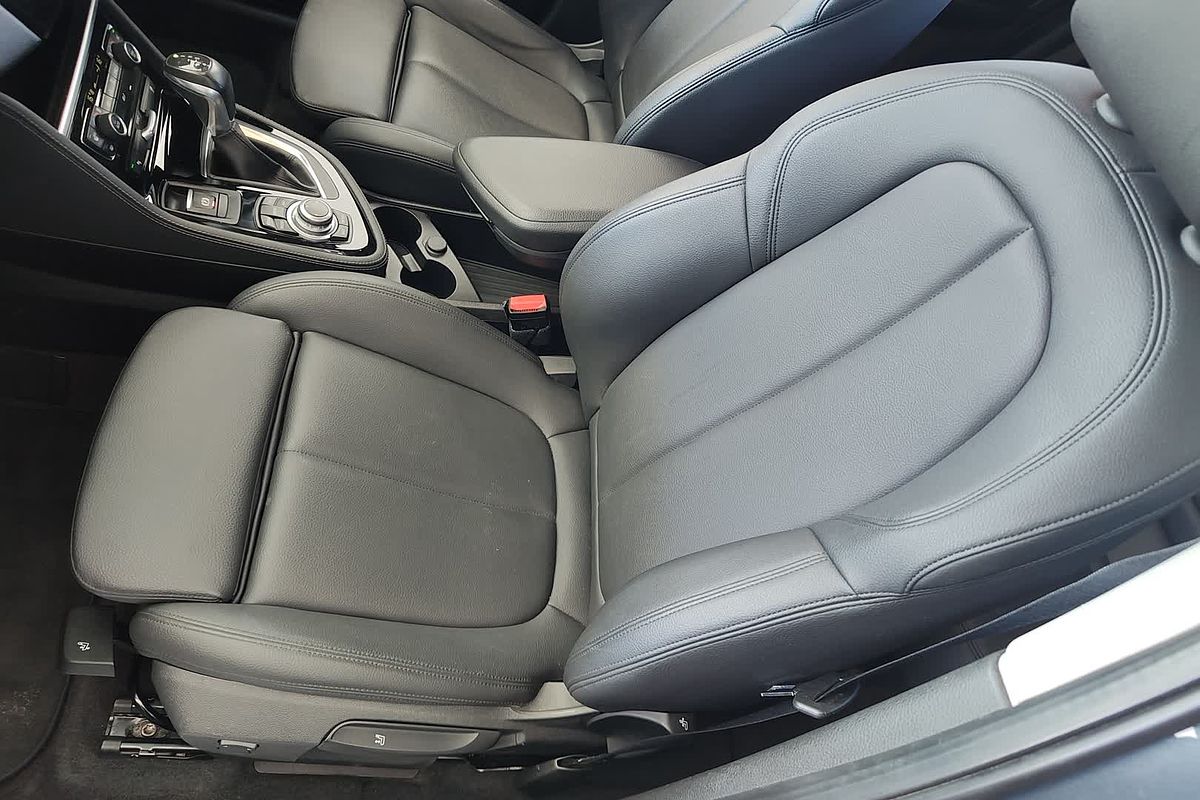2014 BMW 2 Series 218d Sport Line F45