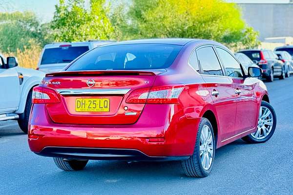2013 Nissan Pulsar Ti B17