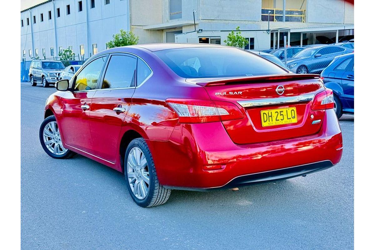 2013 Nissan Pulsar Ti B17