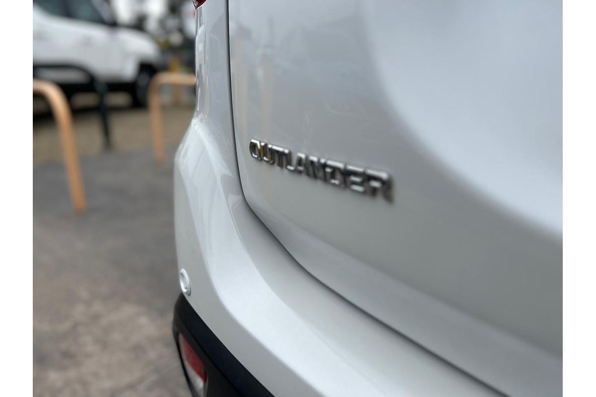 2021 Mitsubishi Outlander Black Edition ZL