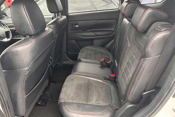 2021 Mitsubishi Outlander Black Edition ZL