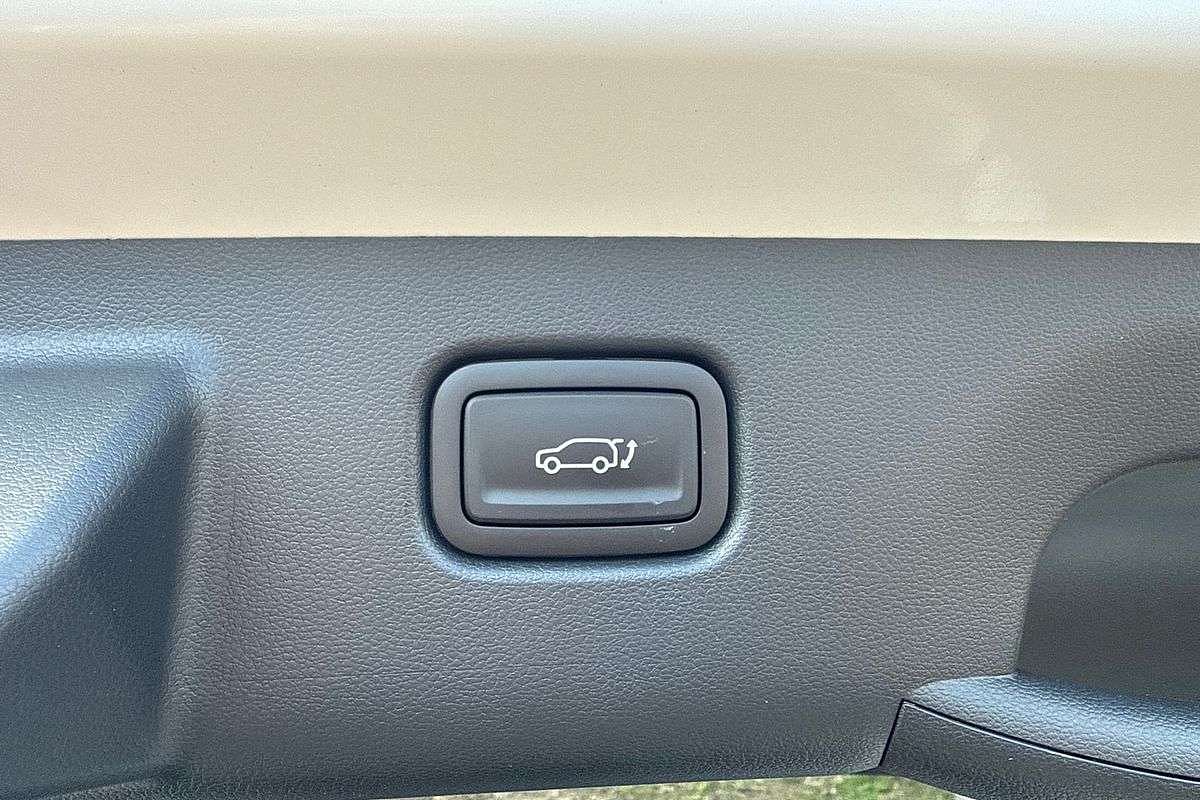 2025 Hyundai Kona Premium SX2.V2
