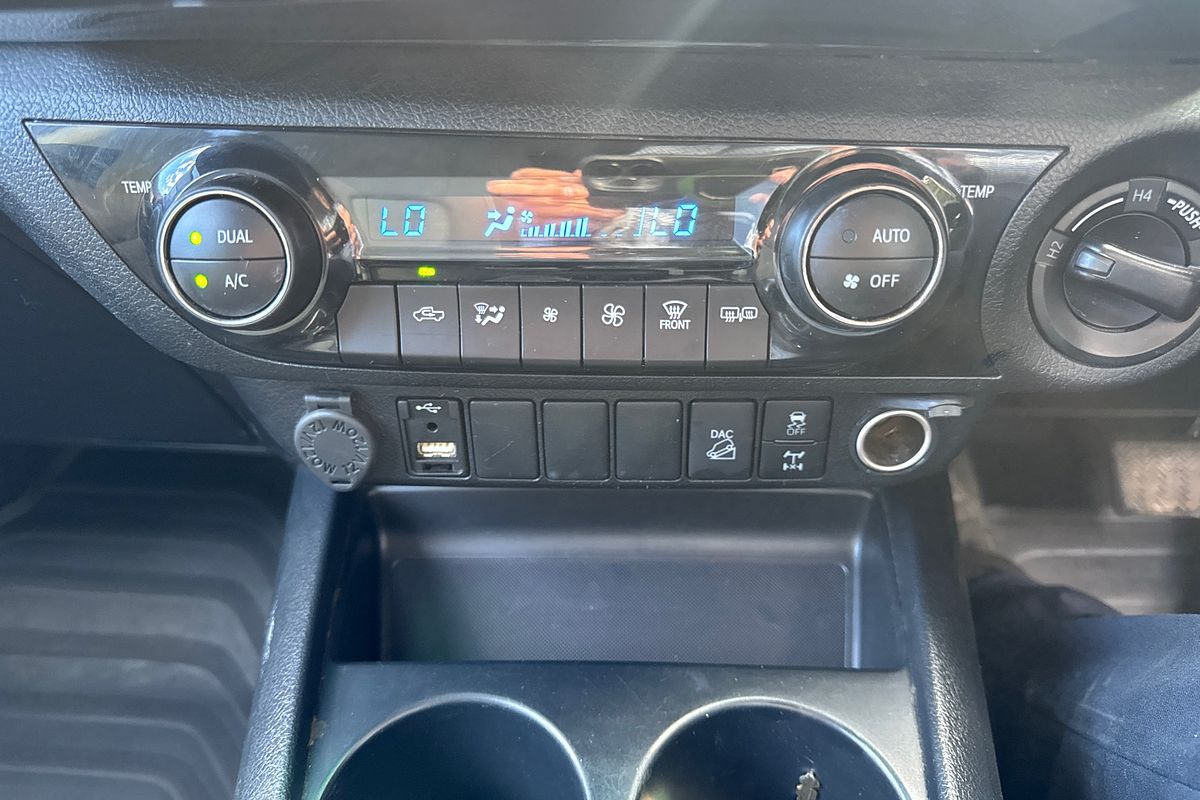 2022 Toyota Hilux SR5 GUN126R 4X4