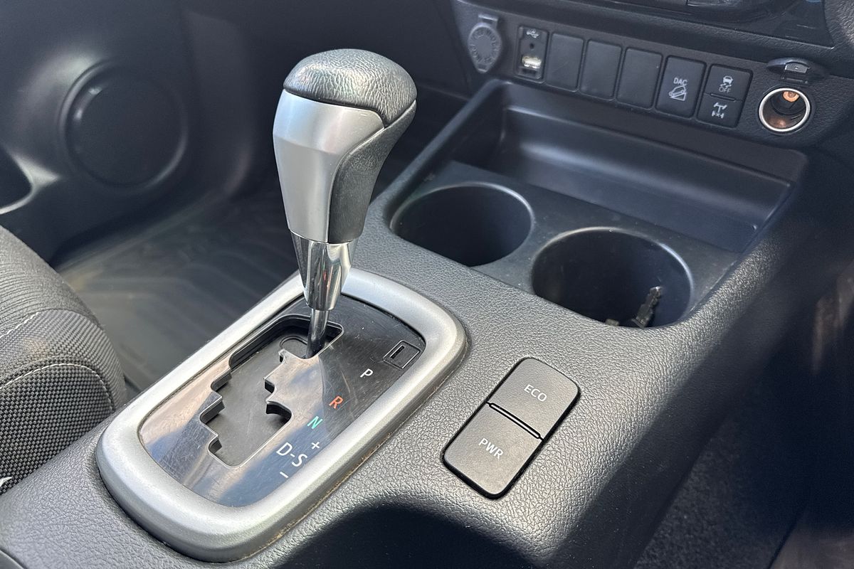 2022 Toyota Hilux SR5 GUN126R 4X4