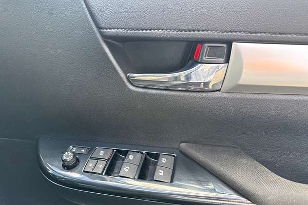 2022 Toyota Hilux SR5 GUN126R 4X4
