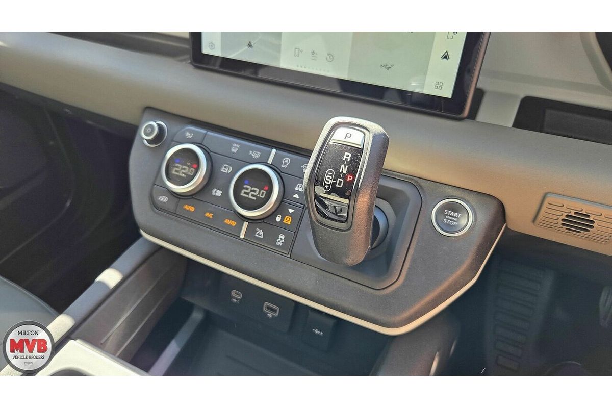2022 Land Rover Defender 110 P400 S L663