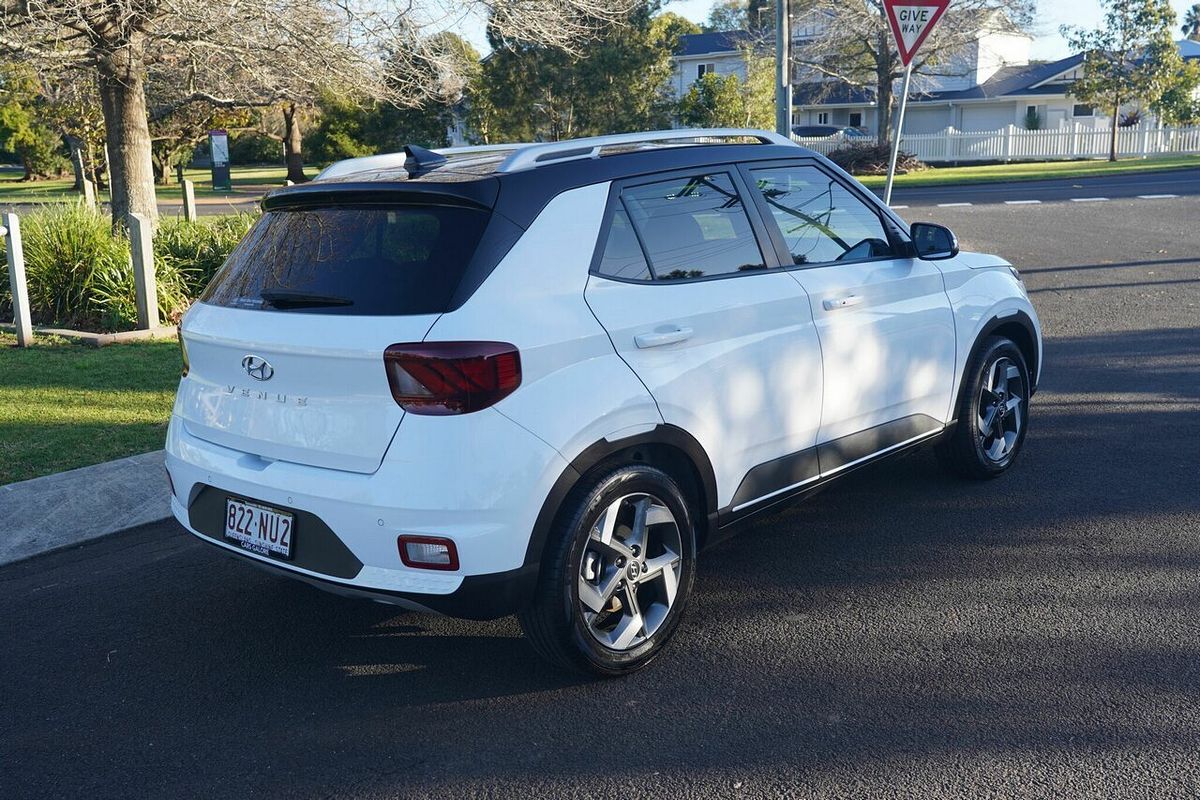 2021 Hyundai Venue Elite (Black Interior) QX.V3