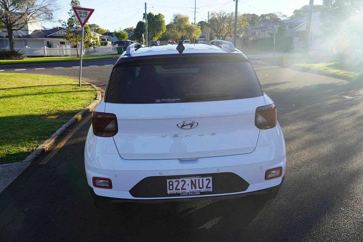 2021 Hyundai Venue Elite (Black Interior) QX.V3